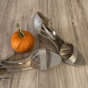 Alfani Silver Gems Heels, NWOT